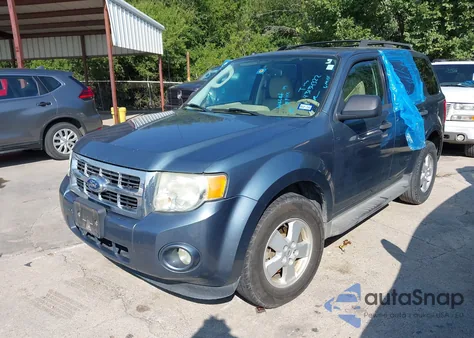 2011 Ford Escape Xlt z USA, uszkodzony, nr VIN 1FMCU0D70BKA44897